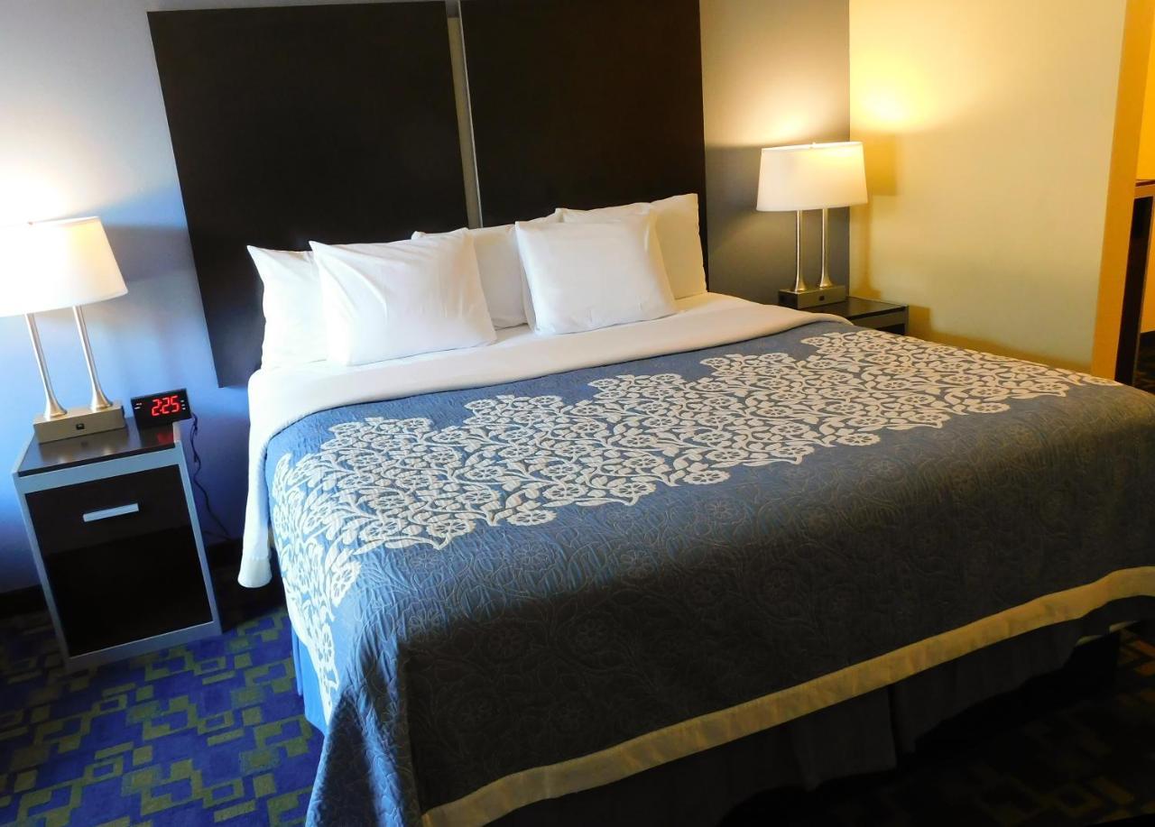 Days Inn & Suites By Wyndham Pocahontas Екстер'єр фото