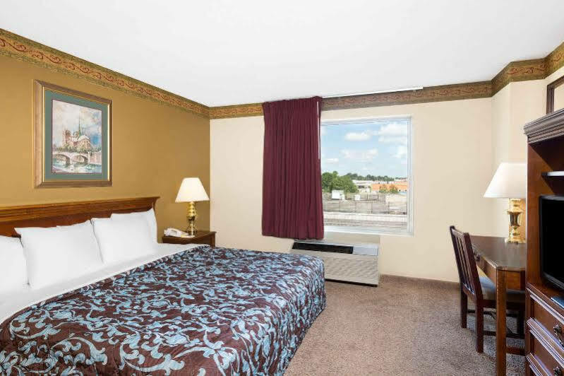 Days Inn & Suites By Wyndham Pocahontas Екстер'єр фото